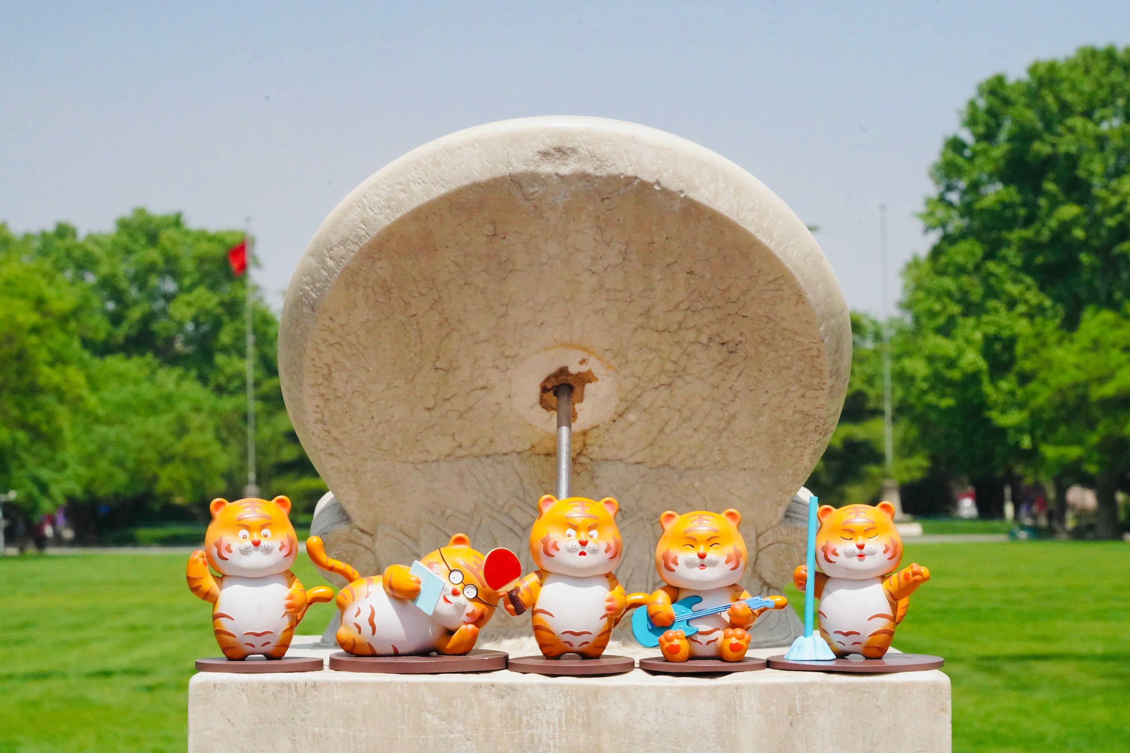 20220601-五育并举·五虎主题盲盒-电子系研团-电子系.jpg