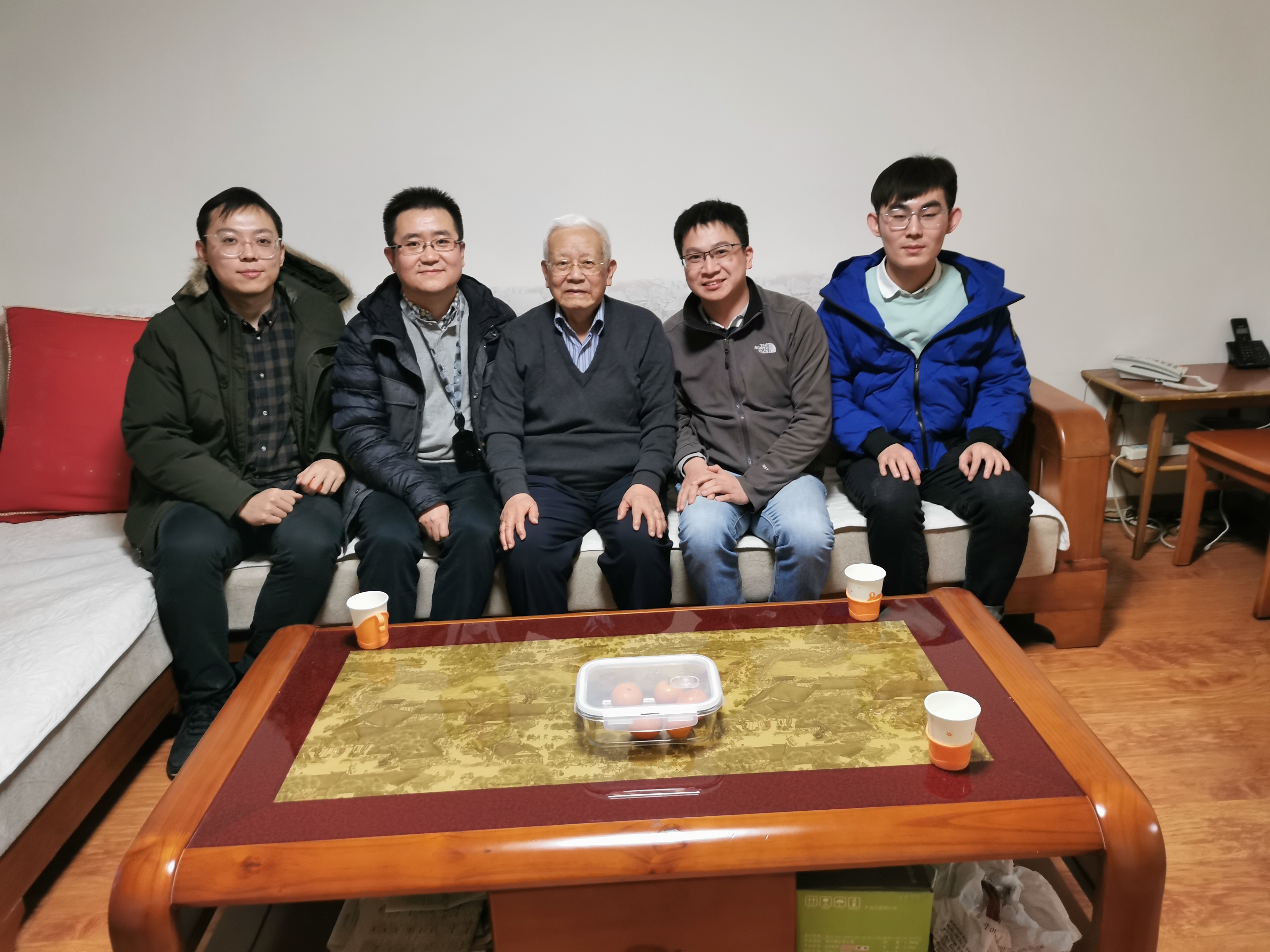 20250908-先进典型-提供-访谈高电压专门化方向首批毕业生、留校任教的陈昌渔教授.jpg