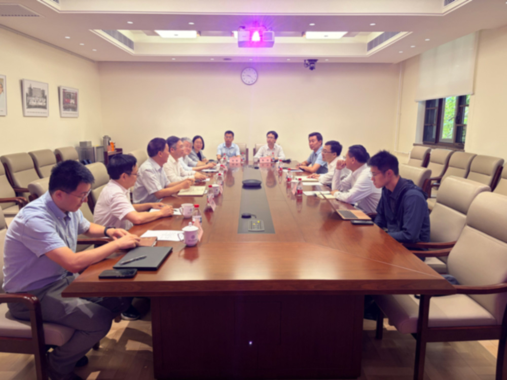 20260928-调研座谈会-供图-1.jpg