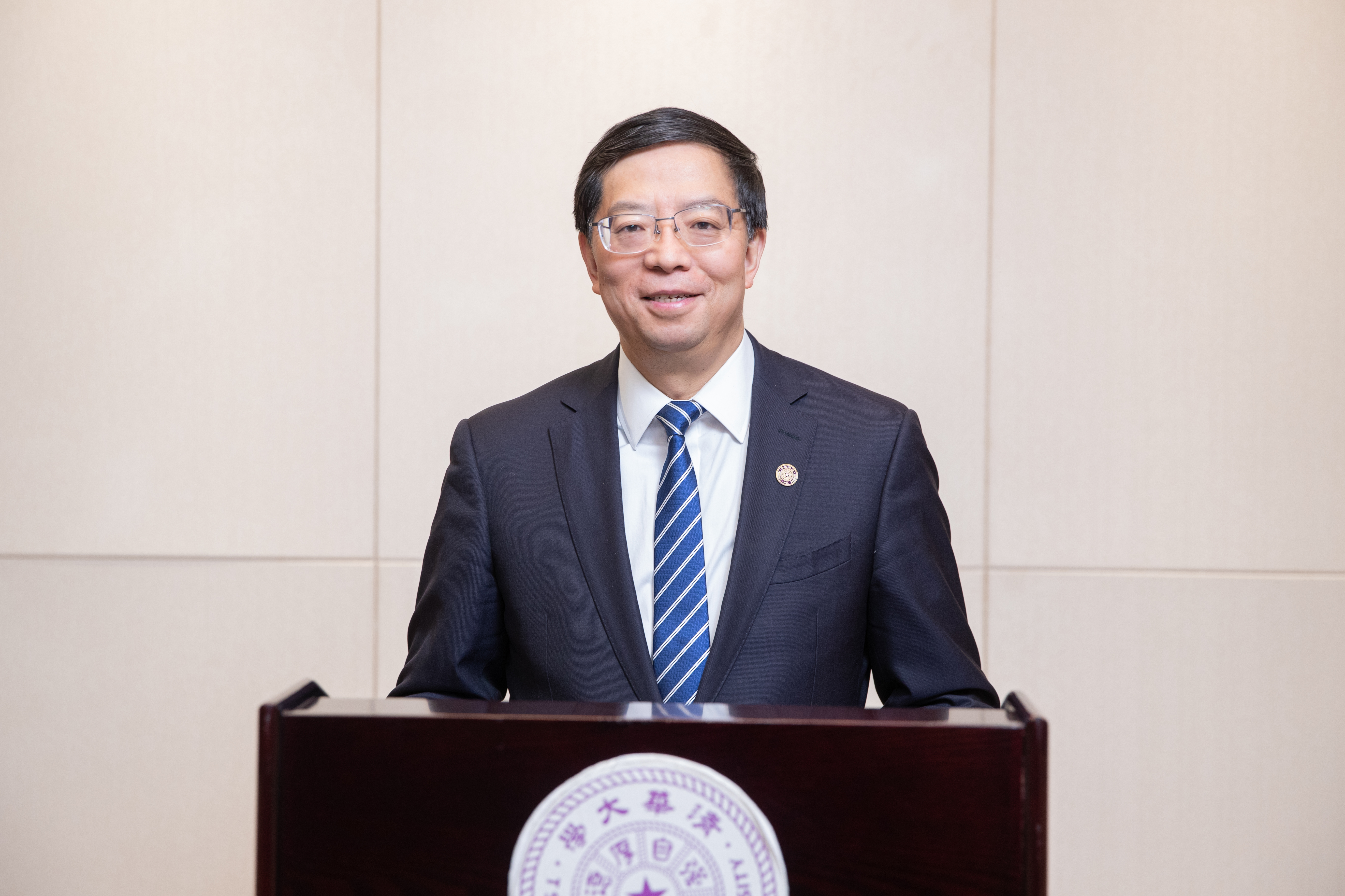 20211203-世界慕课联盟理事会-视频截图-世界慕课联盟创始主席、清华大学校长邱勇致辞jpg 20211203-世界慕课联盟理事会-视频截图-世界慕课联盟创始主席、清华大学校长邱勇致辞jpg