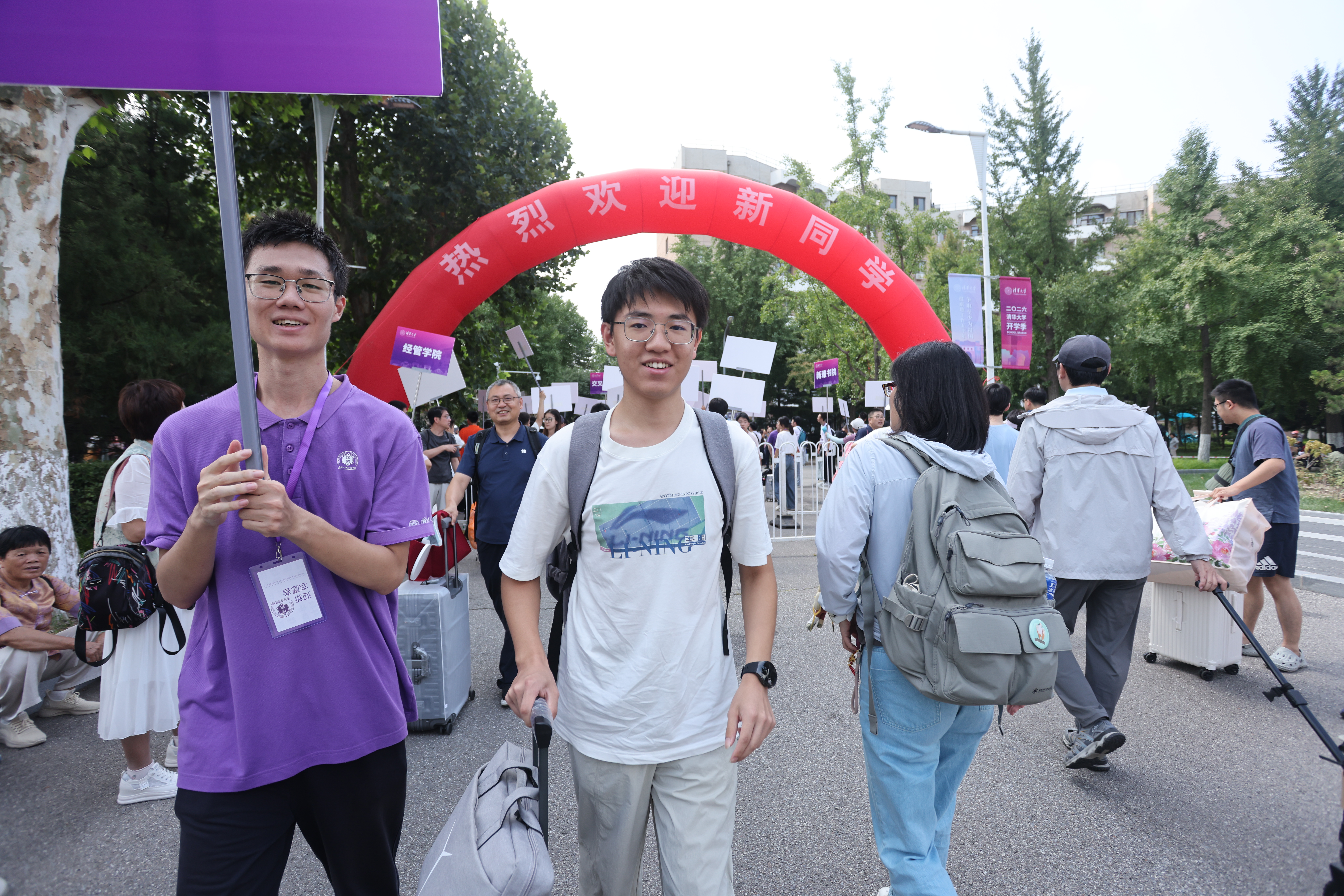 20260819-新生们的脸上洋溢着对未来的无限憧憬-杨艳宾-11.jpg