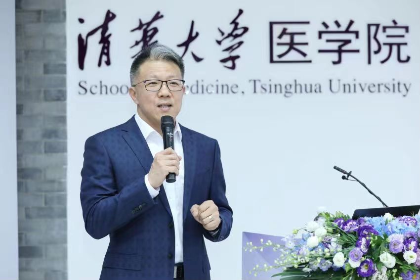 20220826-医学院迎新会-祁海-石加东.jpg