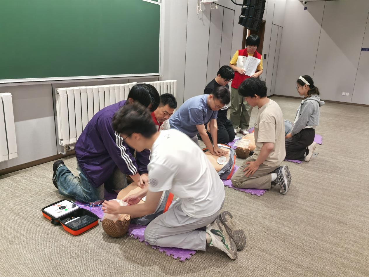 20250903-清华人深度参与92阅兵-无-20.png