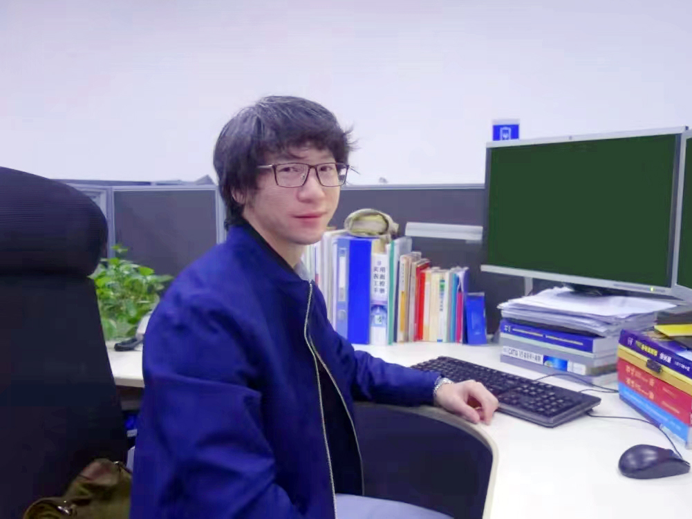 20220428-全国五一劳动奖章-王天石-网图-校友总会.jpg