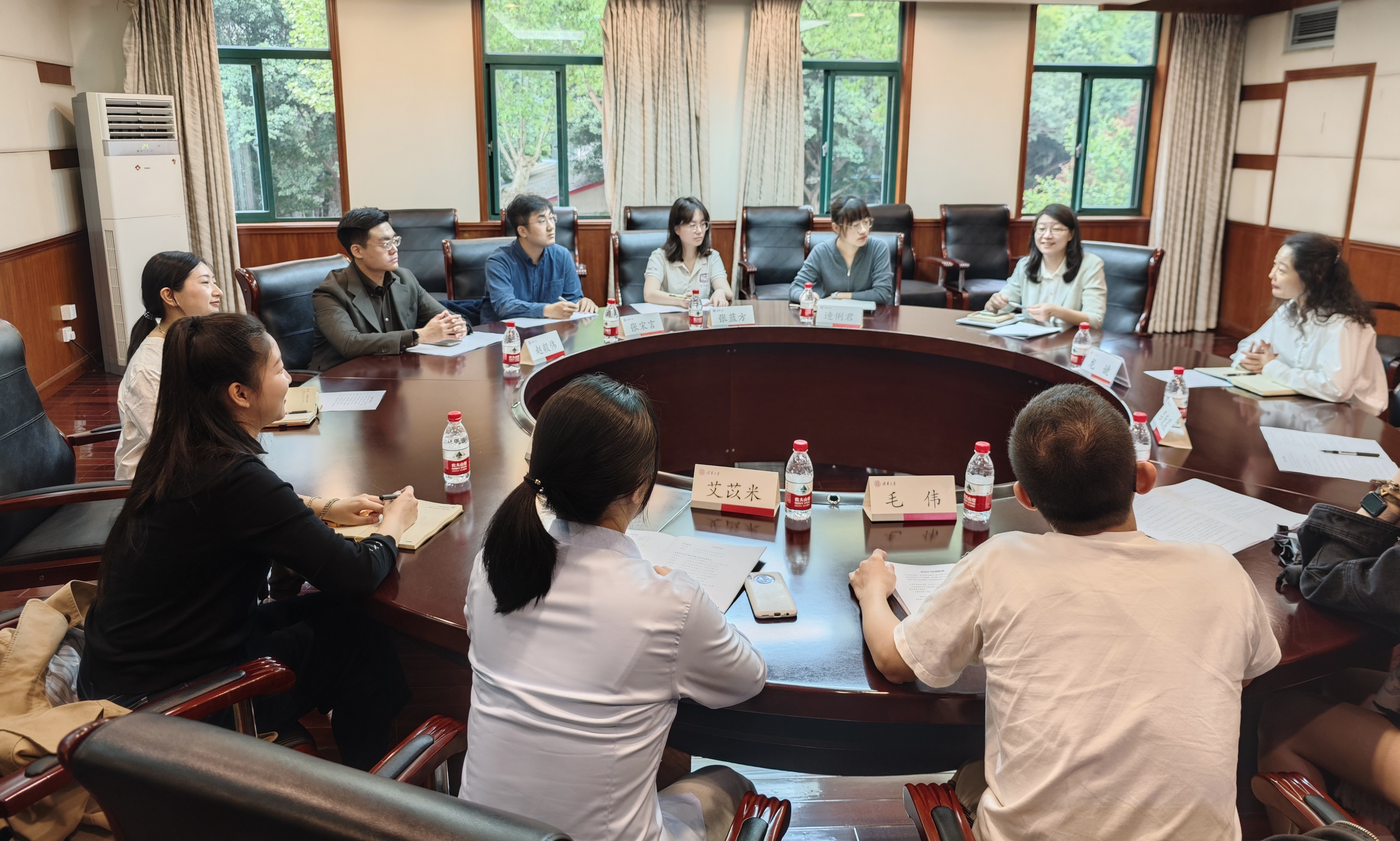 20250411-“双肩挑”辅导员赴四川成都开展学术就业实践-无-实践支队与四川大学人事处座谈交流.jpg