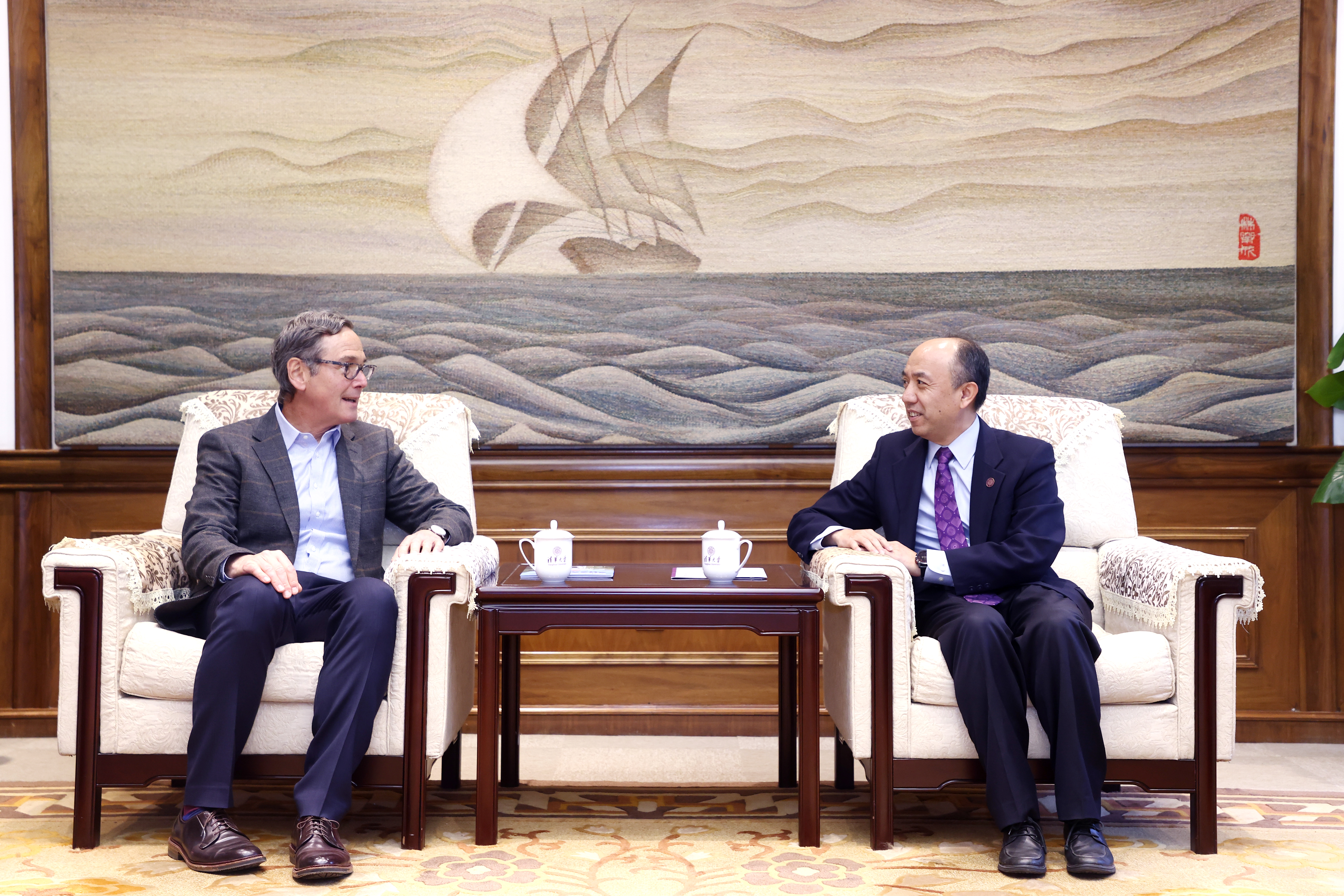 20241119-波士顿大学文理学院院长斯坦・斯克拉罗夫访问清华大学-会见现场-无.jpg