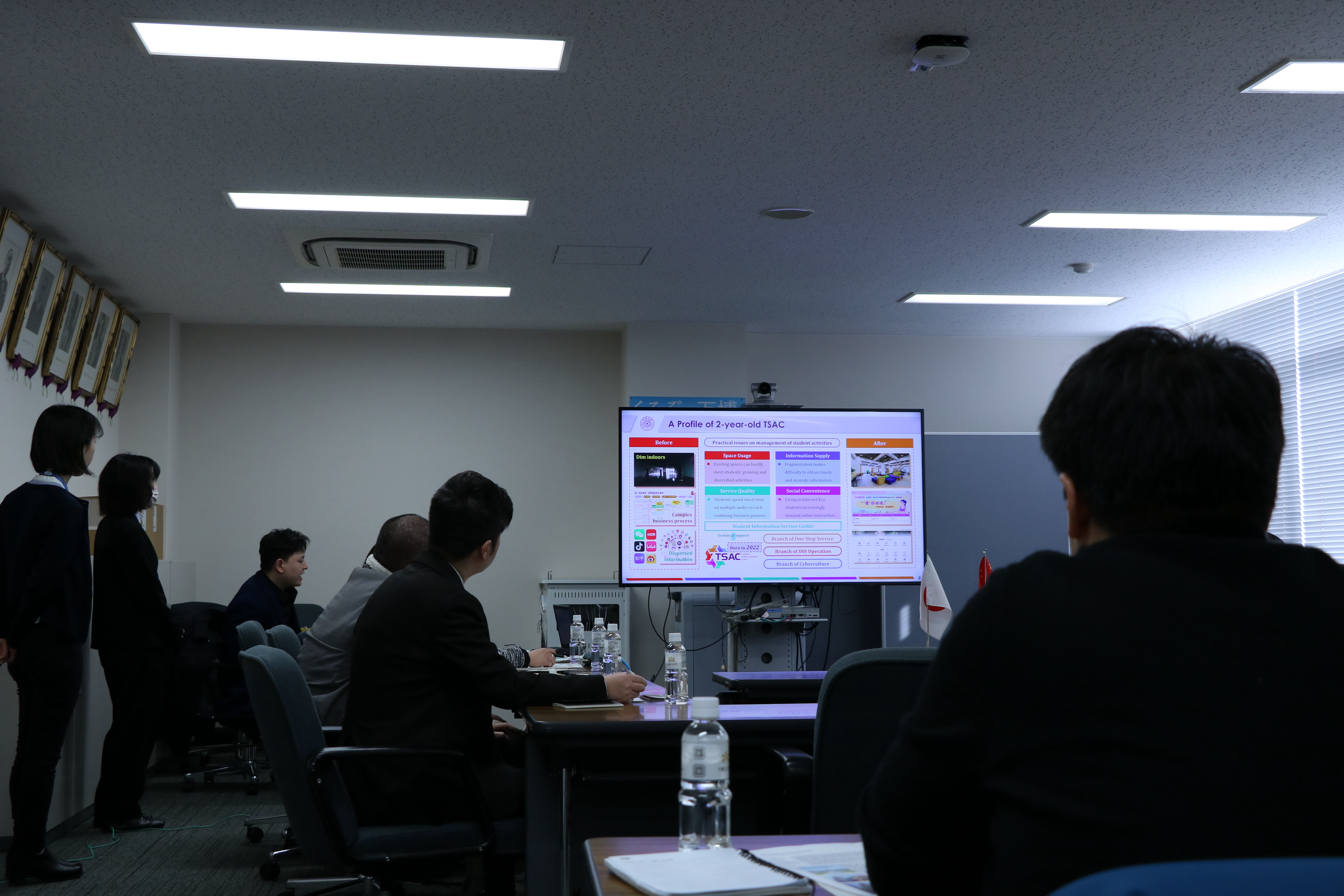20250207-校团委、学生课外活动指导中心赴日本开展专题调研与学生社会实践-王乃一-与大阪公立大学学生支援中心负责人交流.png