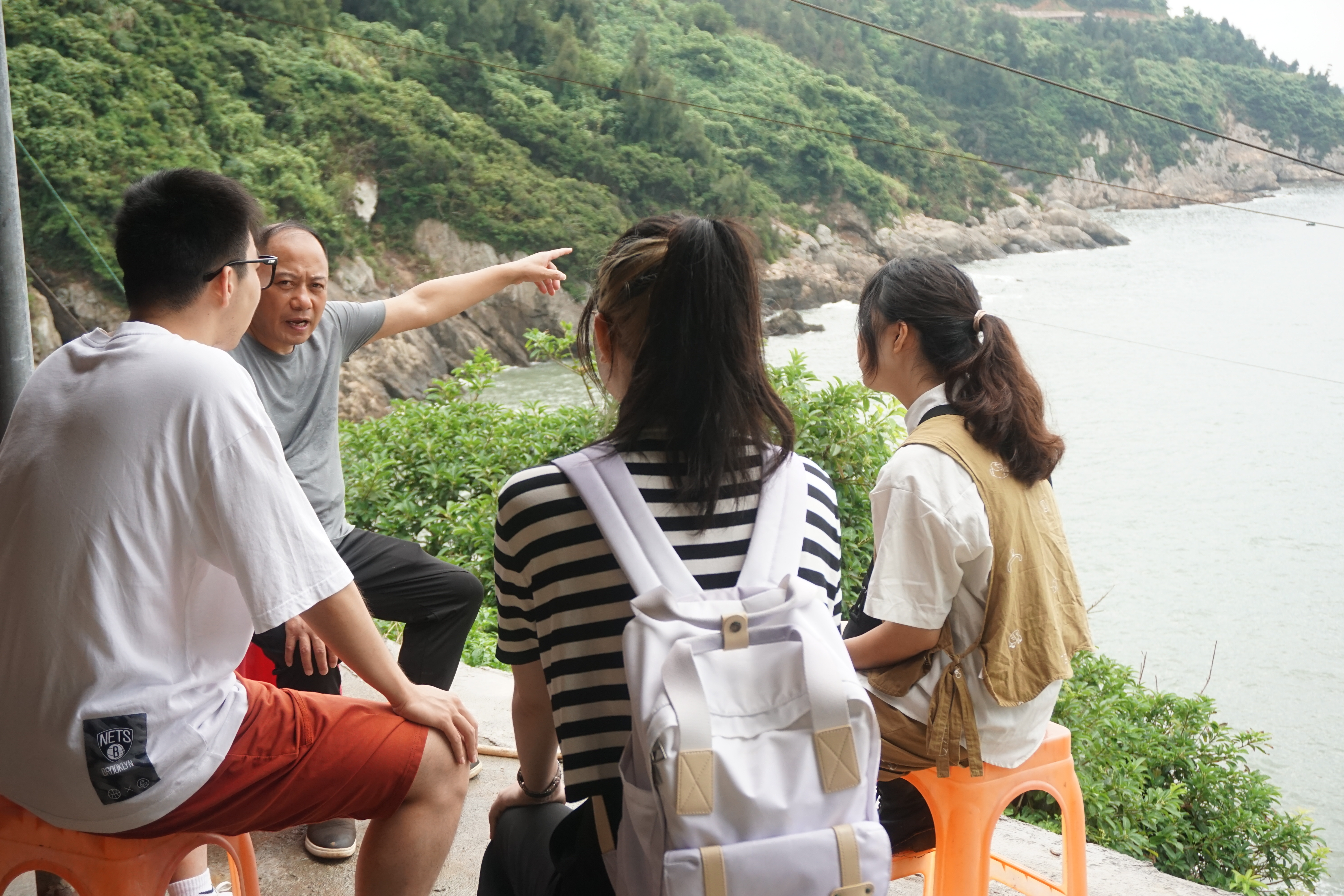 20200912-2022年清华大学法学院“明理致知”暑期社会实践纪实-郑凯轩-“清华大学法学院'明理致知'赴浙江台州法律实践支队成员访谈当地村民民”.jpeg