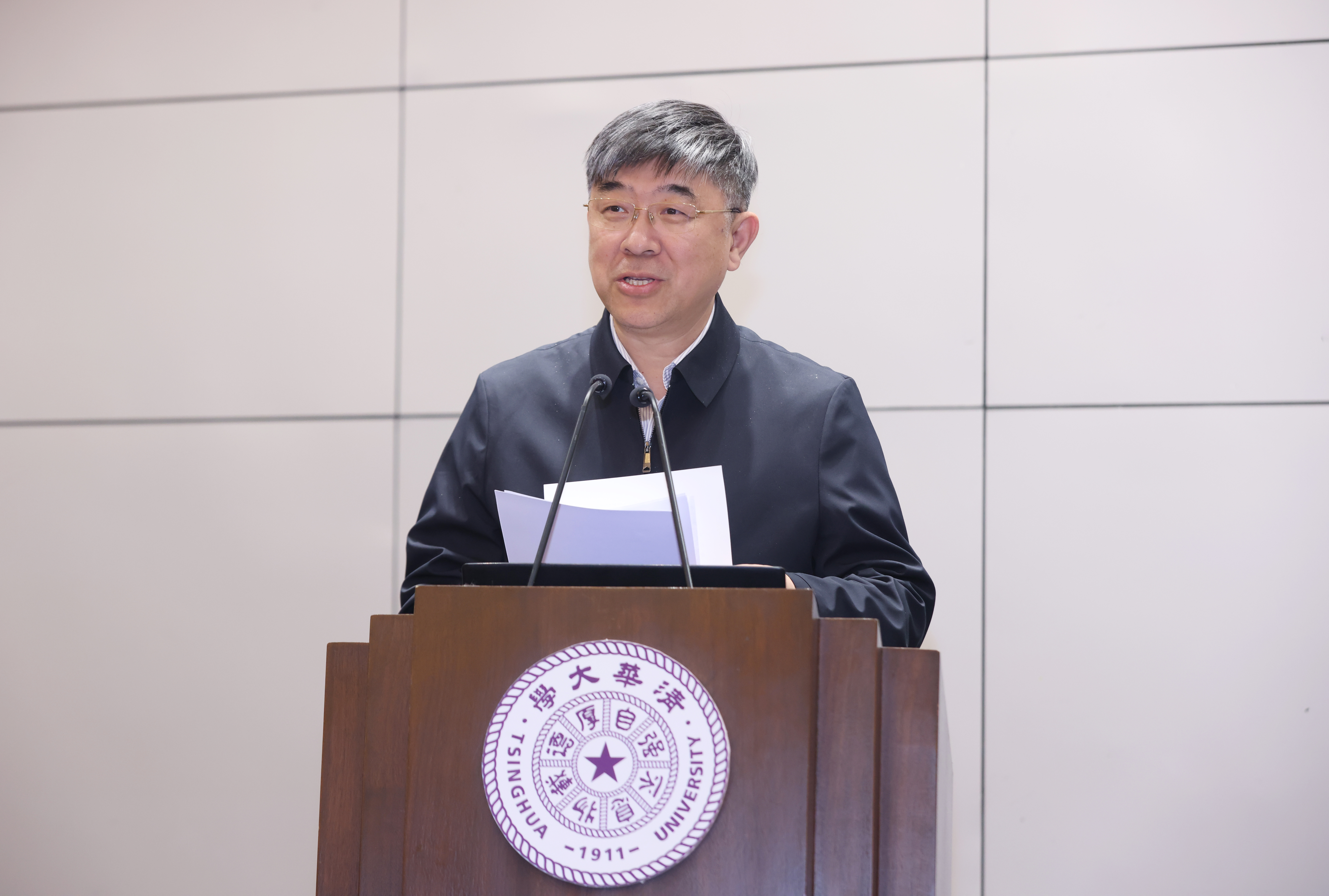 20240402-清华大学召开2024年全校安全稳定工作会议-孙波-郑力 (1).JPG