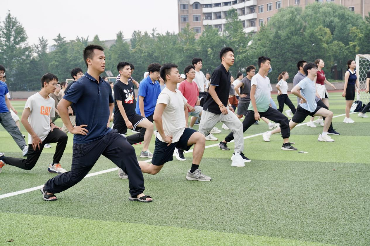 20250903-清华人深度参与92阅兵-无-10.png
