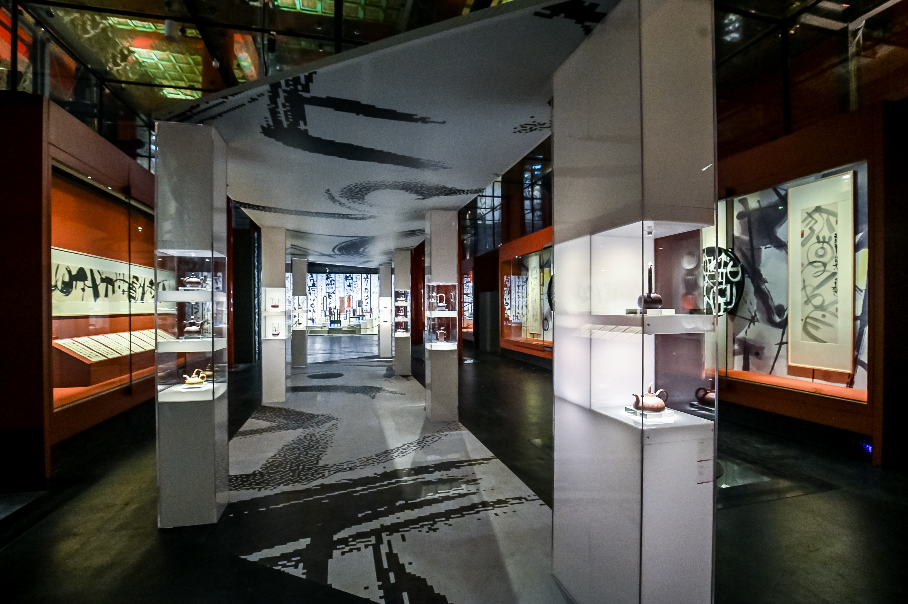 20211228-“纳天为书——韩美林天书艺术故宫展”-主办方-展览现场5.JPG