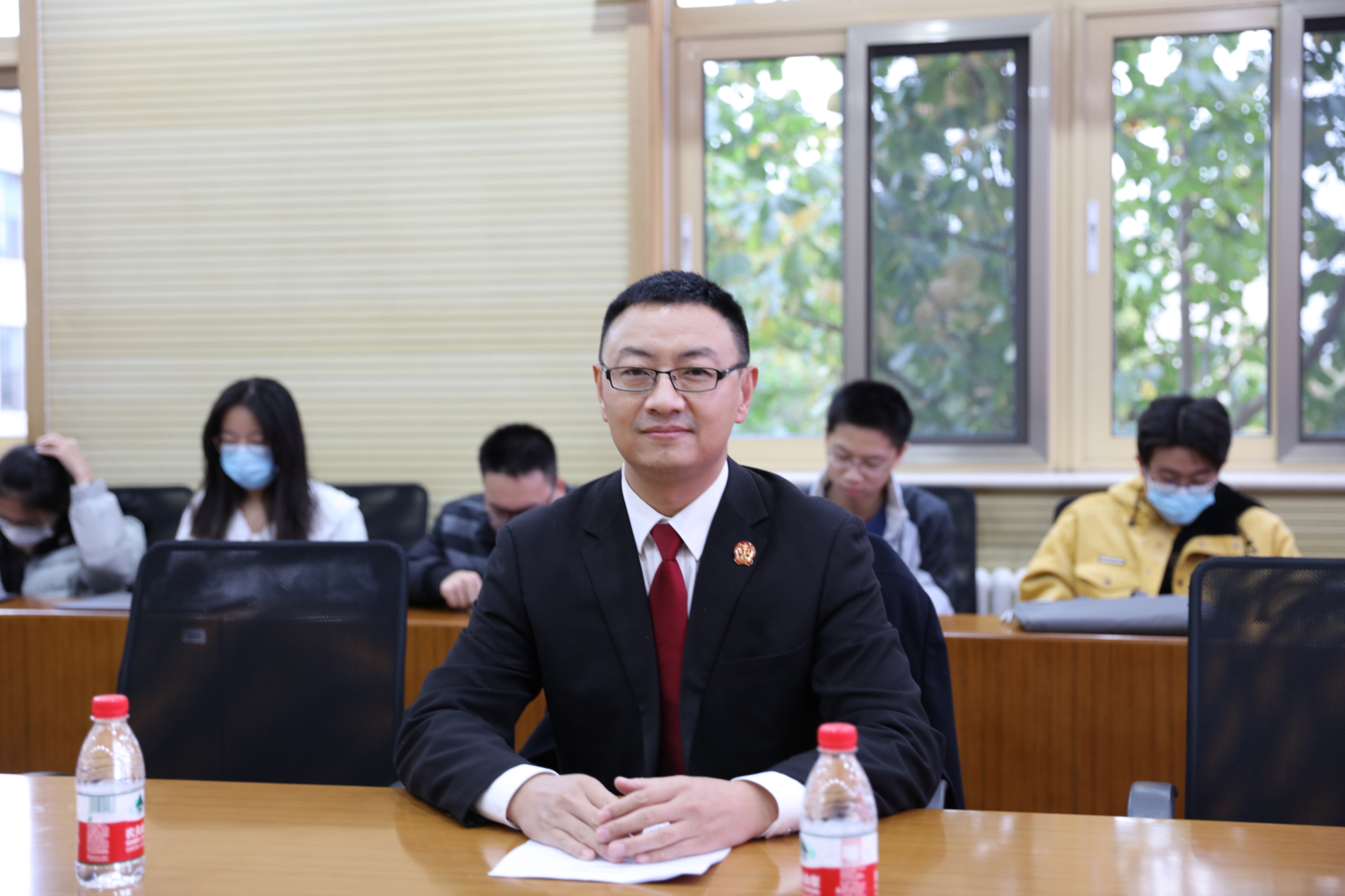 全国先进工作者王志勇法官为软件学院师生讲授专题党课