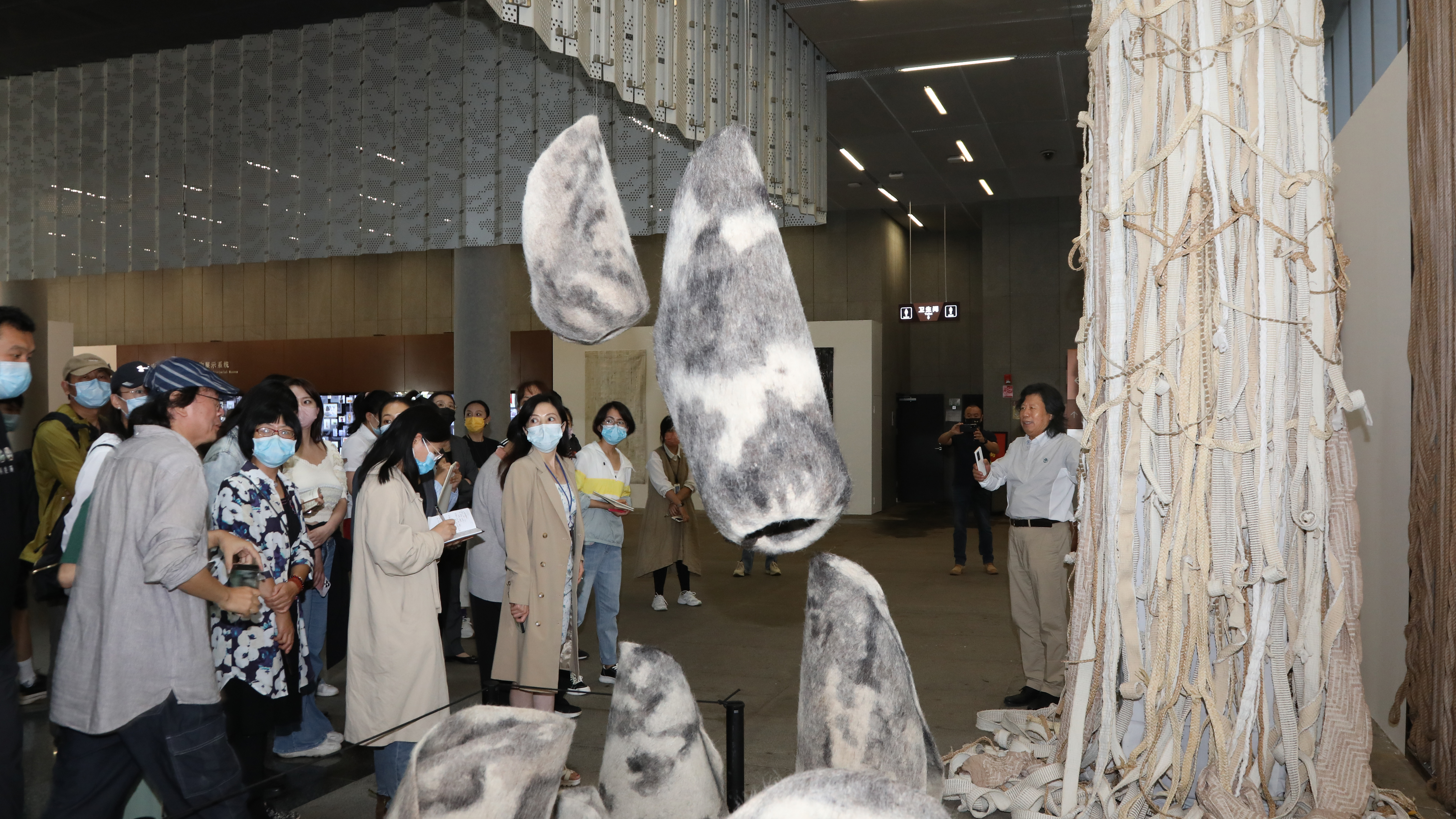 “从洛桑到北京”第十二届国际纤维艺术双年展开幕