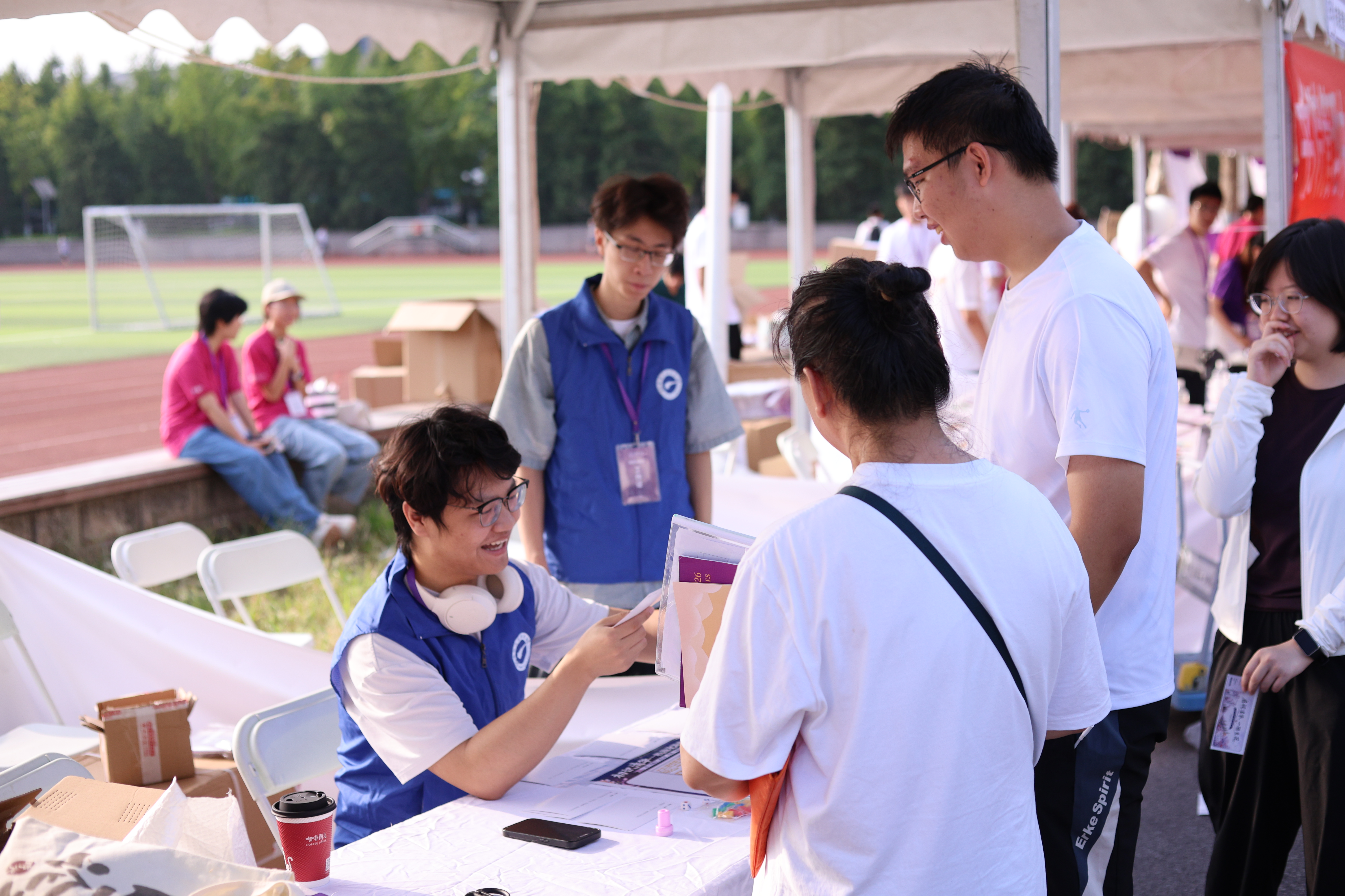 20260819-新生开学-杨艳宾摄影3-组图.png