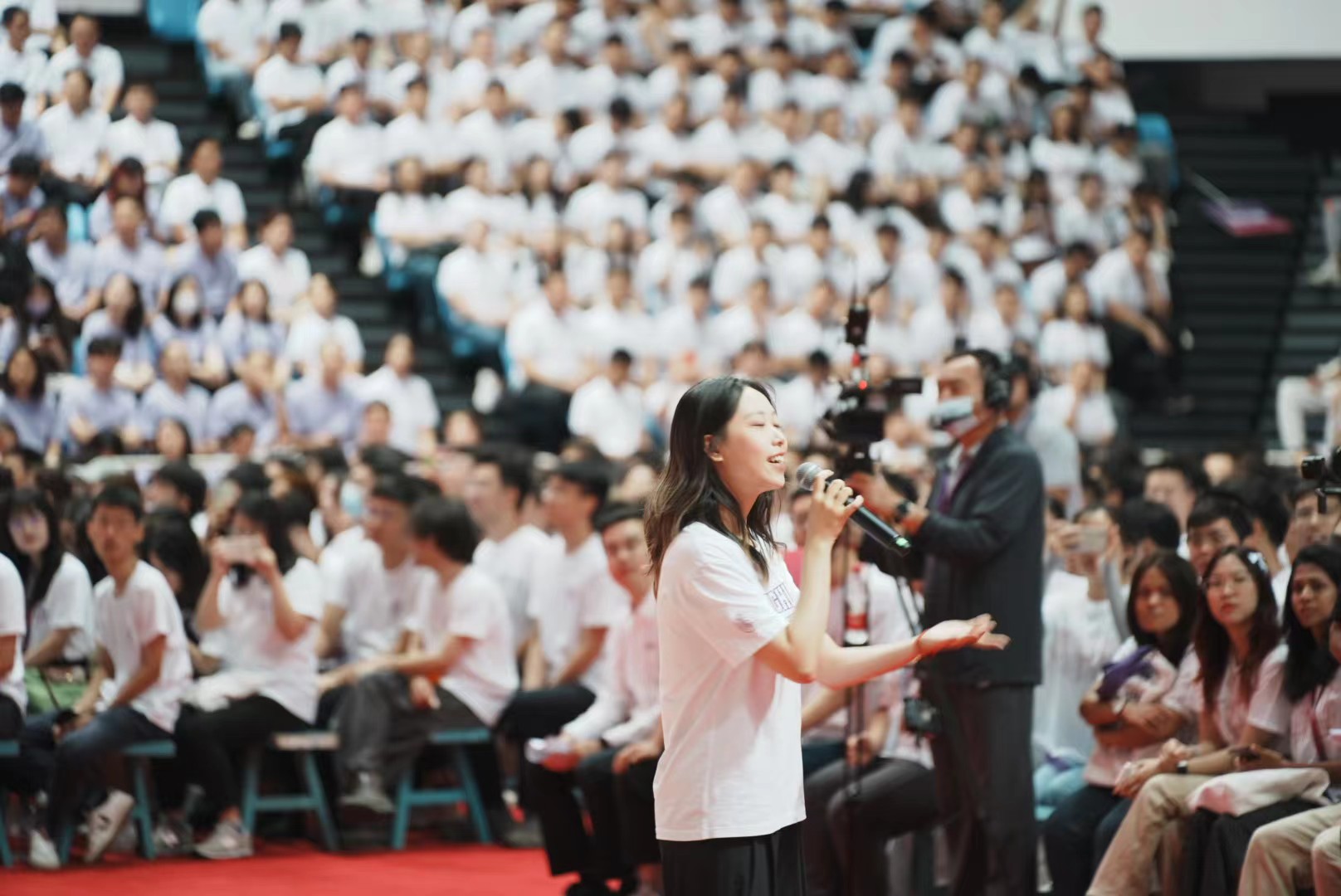 20230902-2023年研究生新生开学典礼-魏明伦-暖场表演.jpg