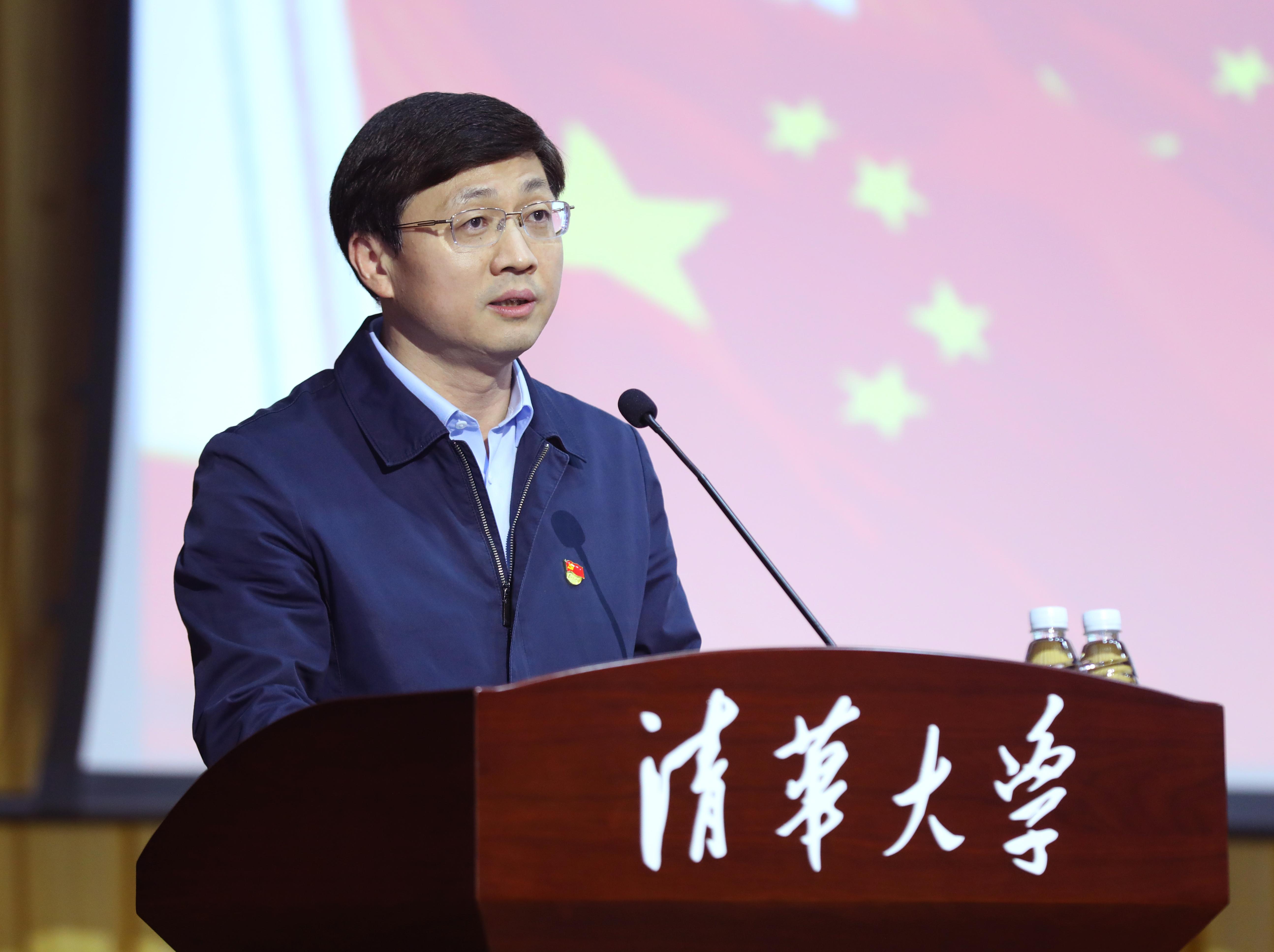 20210929-辅导报告会-许庆红主持报告-宣传.JPG