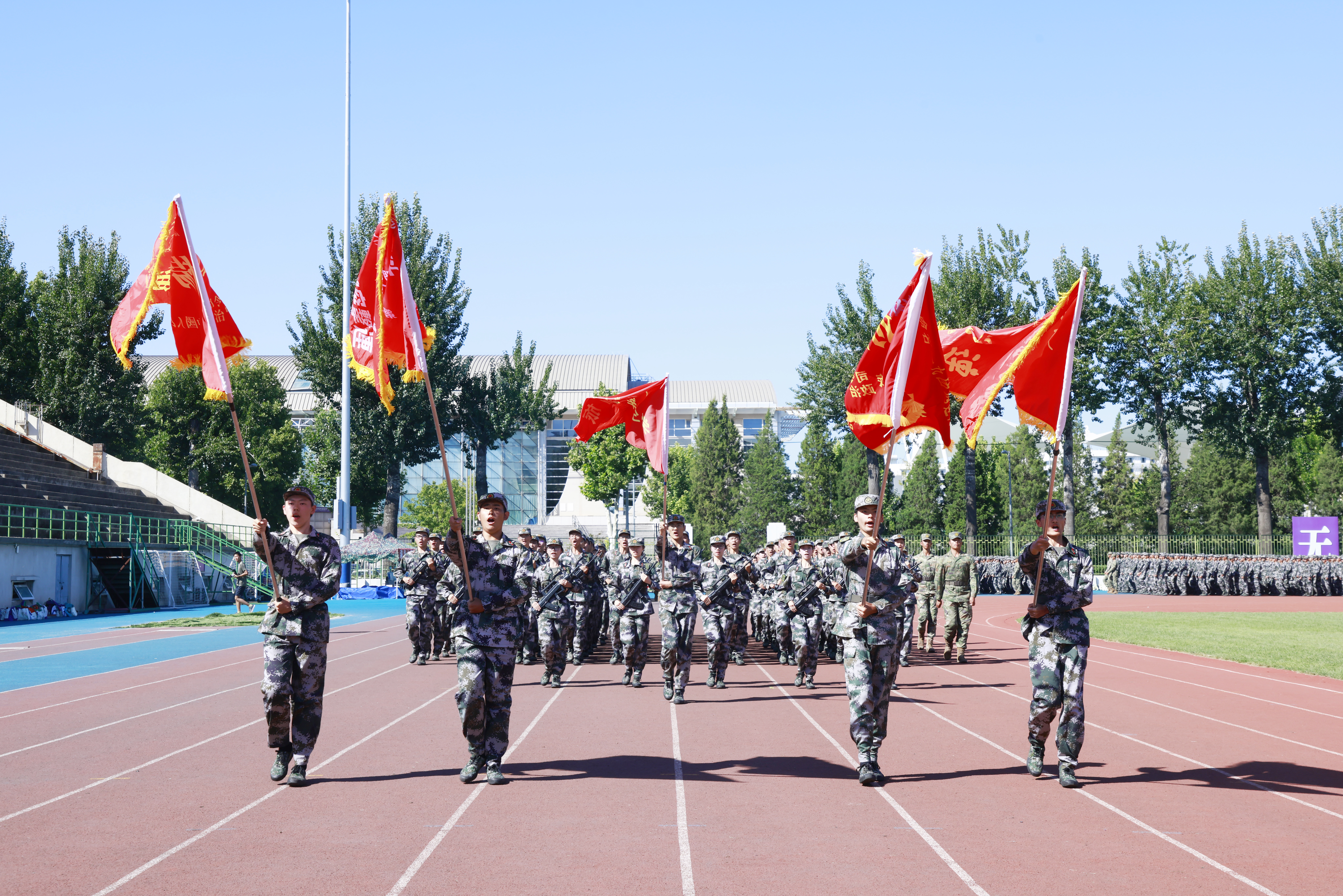 20260911-结业仪式-英模连队战旗入场-常志东.JPG