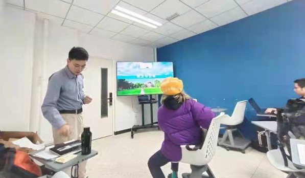 20211117-学习发展中心为本科生提供考研辅导服务-吴双(摄)-工作坊讲师帮助考生规划考研安排.jpg