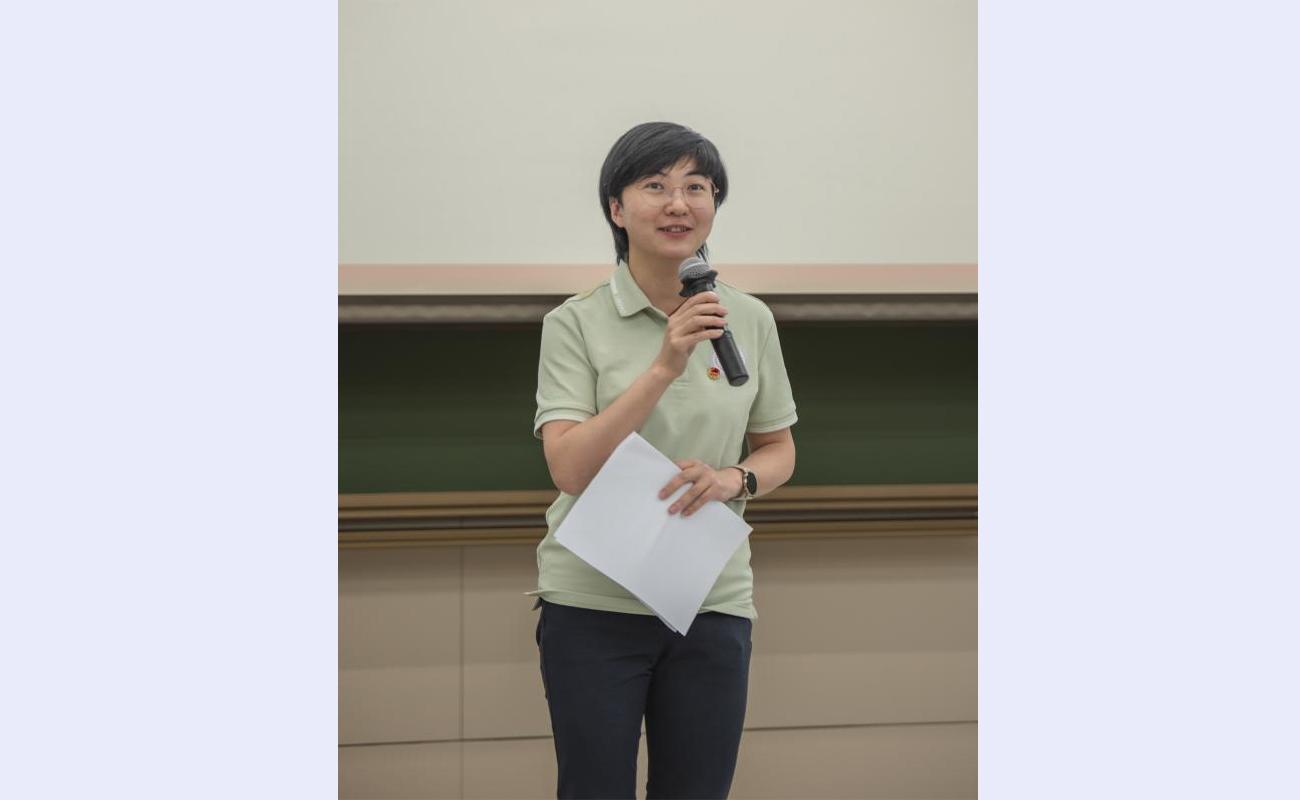 20220526-共青团清华大学行健书院第一次代表大会召开-书院管理中心-余潇潇致辞.jpg