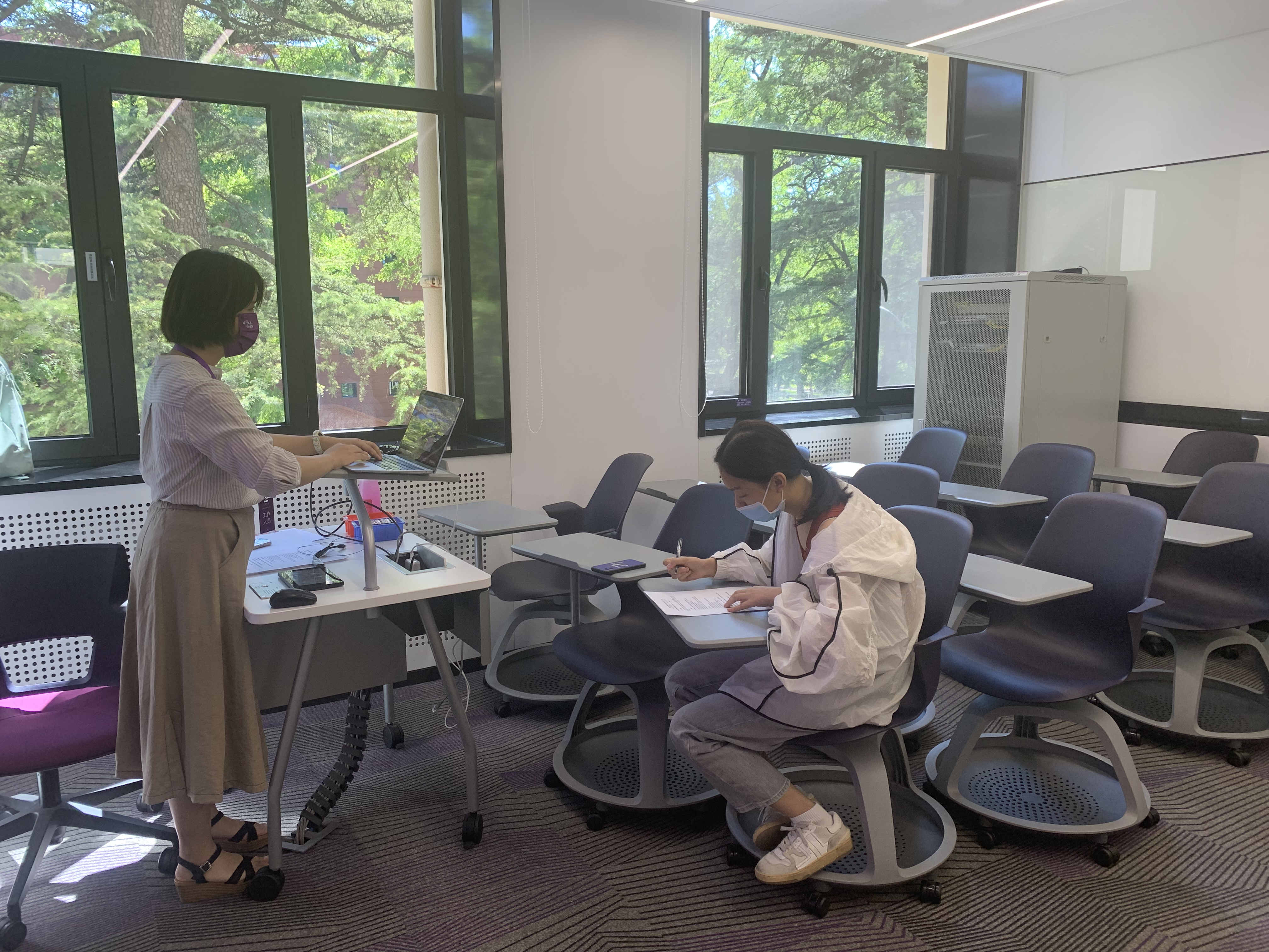 清华大学颁发首批融合式教学环境及应用测试合格证书