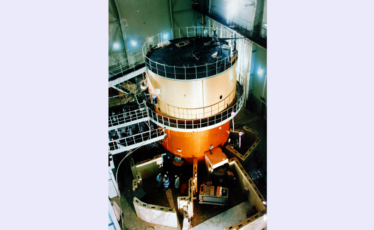 20210928-中核集团余剑锋投稿-原子能院-我国第一座重水反应堆，大学毕业后余剑锋在此工作过.jpg