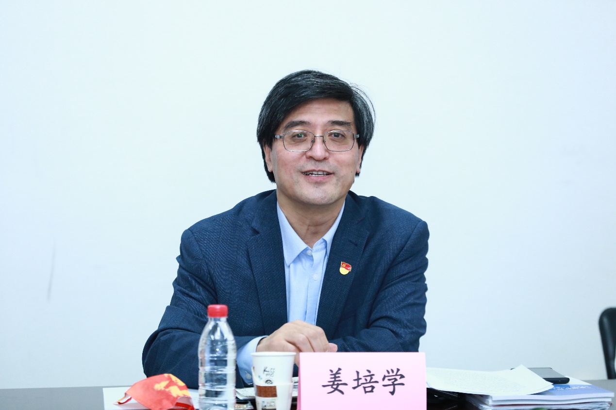 “深耕计划”功能型党支部举行主题党团日活动