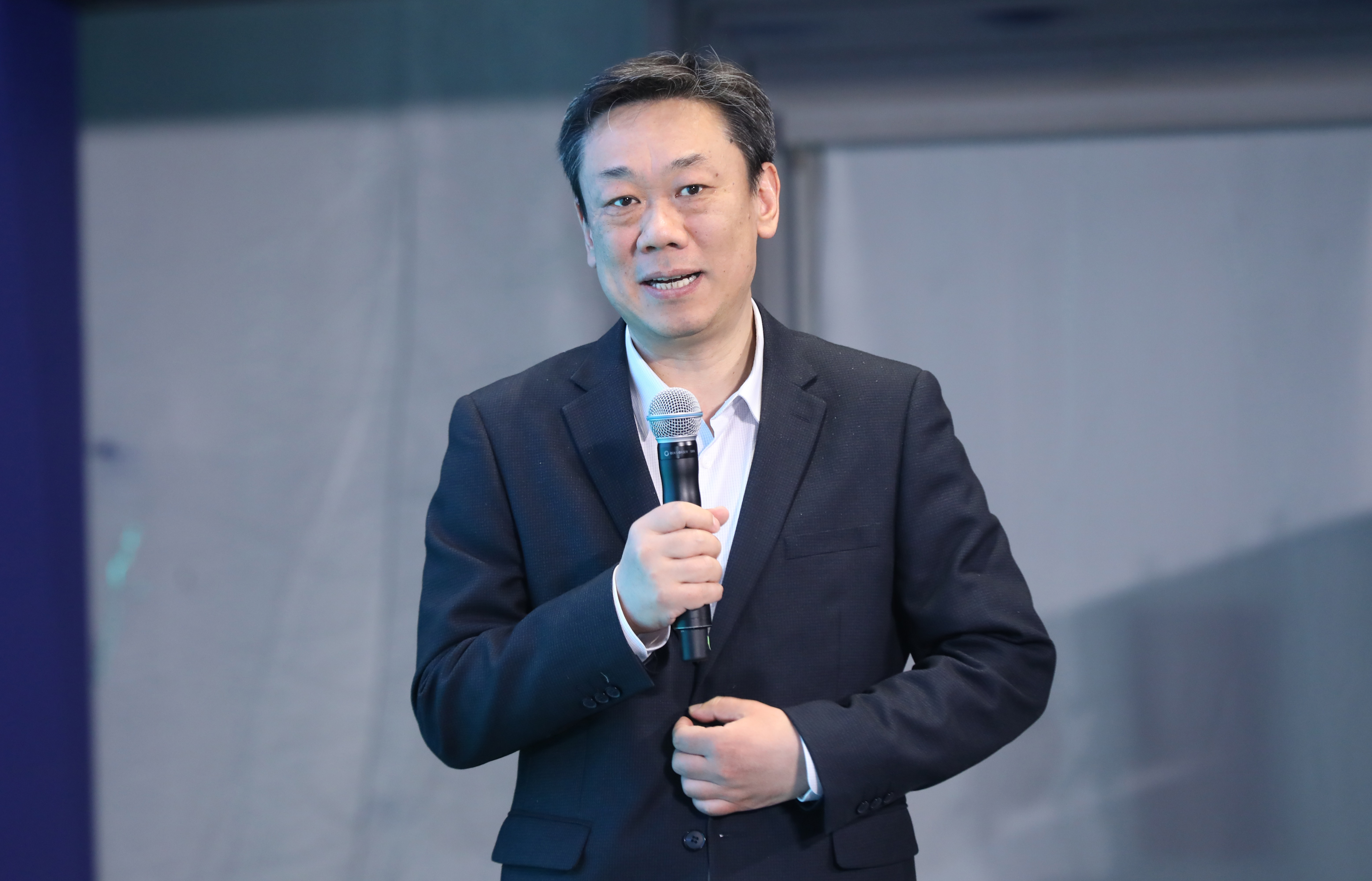 20230429-第十七届全国环境博士生学术会议暨第711期清华大学博士生学术论坛成功举办-嘉艺-2 清华大学环境学院刘毅院长主持.JPG