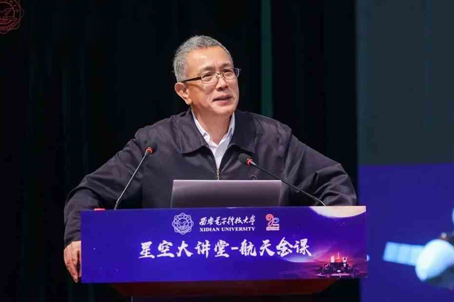 20220428-全国五一劳动奖章-张荣桥-网图-校友总会.jpg