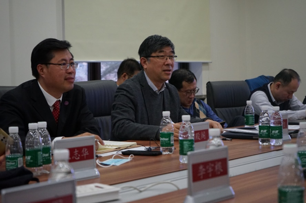 20211208-集成电路学院召开人才工作会议-多蓝-副校长郑力在会上发言.png