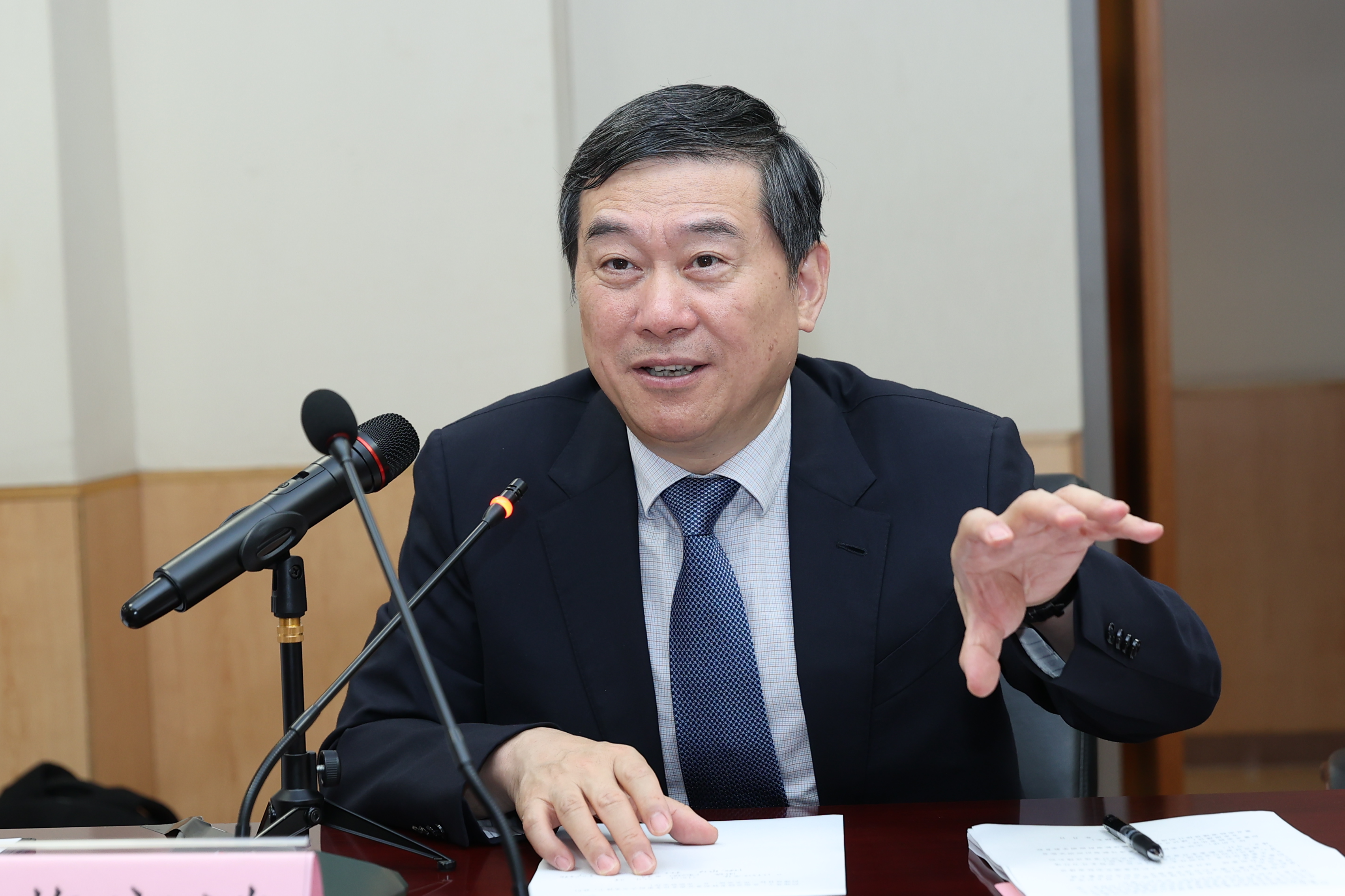 20230714-“数智肝胆病学教育部重点实验室(清华大学)”建设计划可行性论证会-医院宣传中心-重点实验室主任董家鸿院士进行总体介绍.JPG