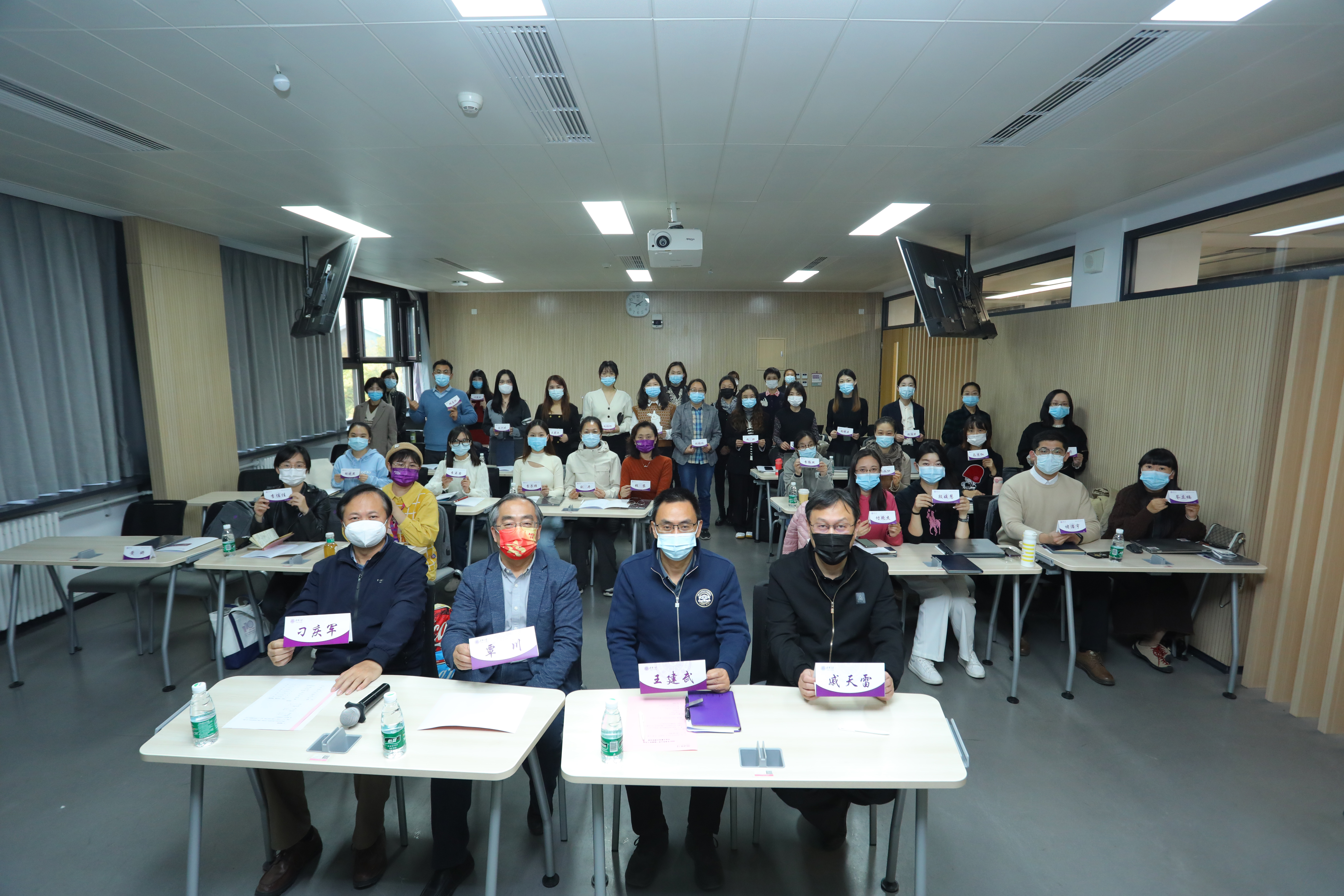 20221027-清华大学融媒体工坊第二期开班-赵青松-开班合影.JPG