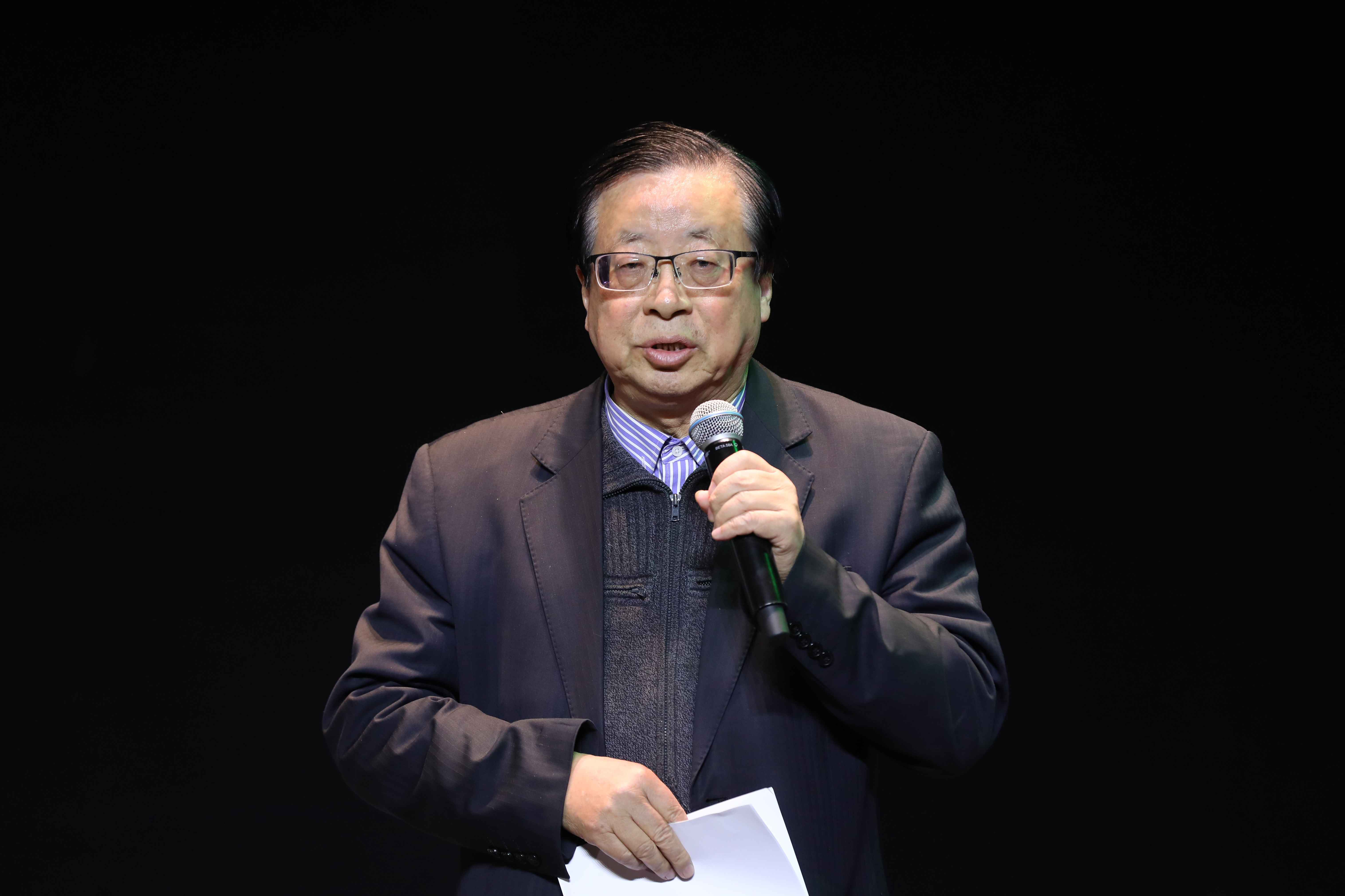 郝.jpg