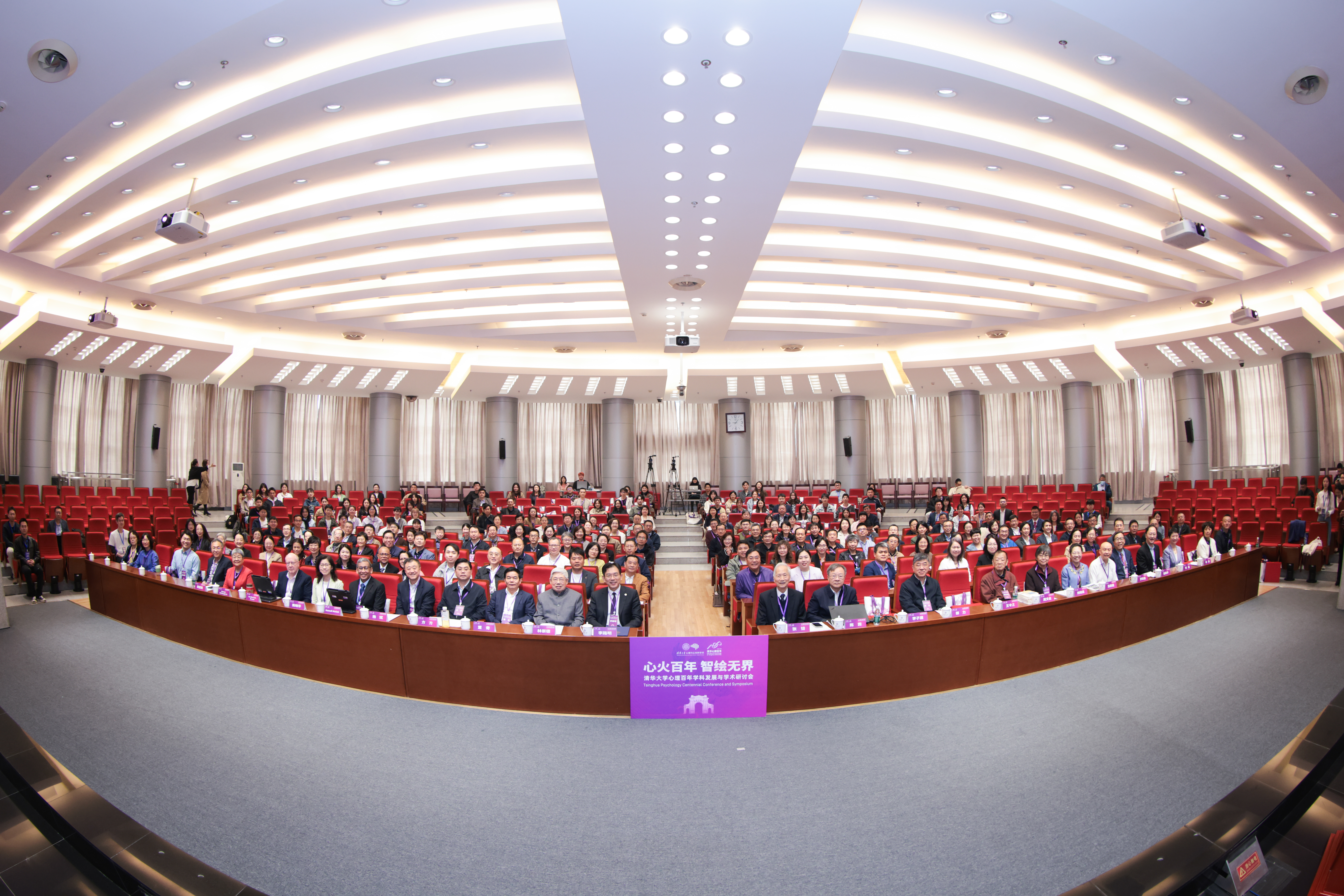 20260426-建校115周年校友返校日纪实-多摄影来源-全部配图 (13).jpg