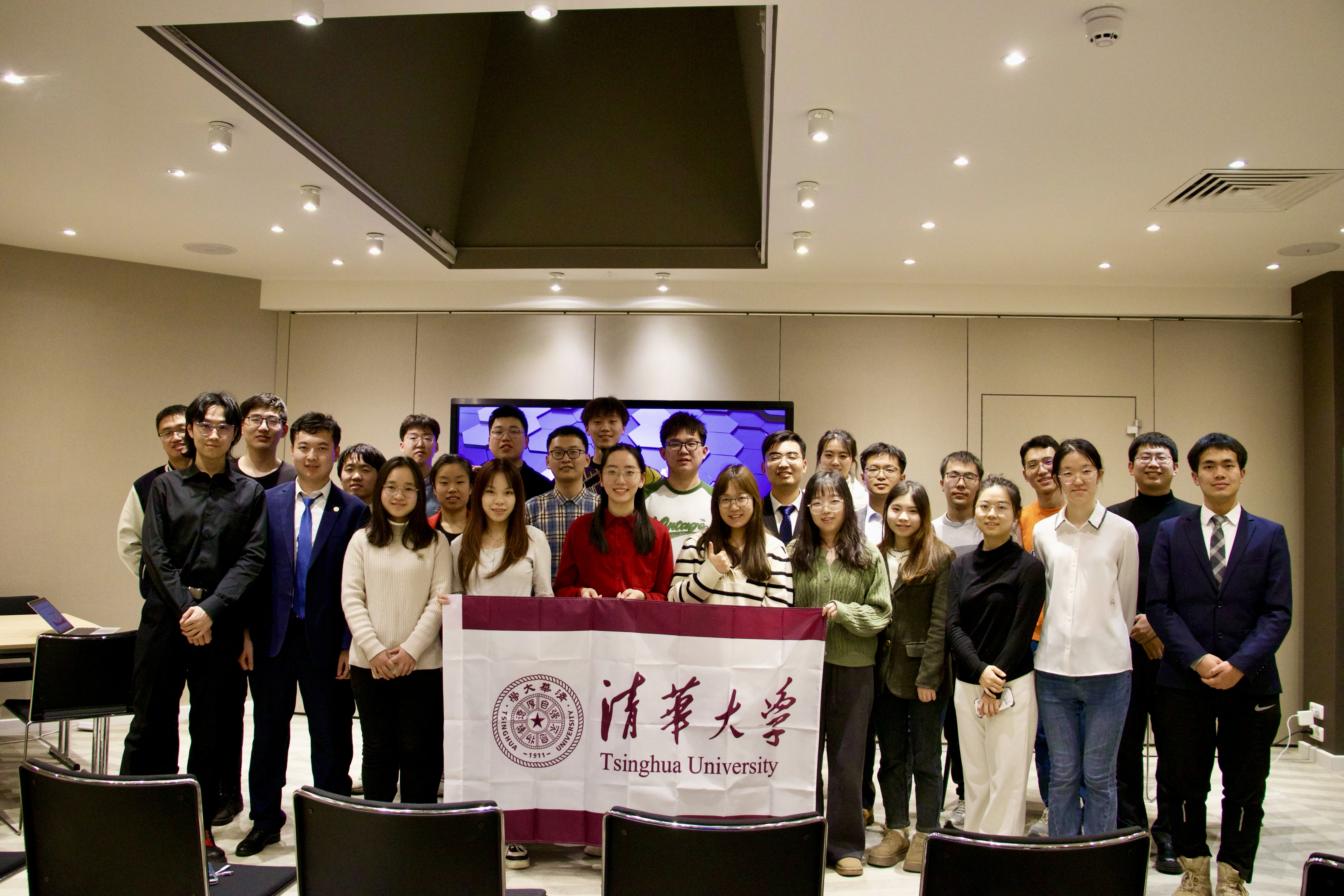 6-20240127-新雁六期海外实践-无-实践支队在柏林开展理论学习交流会.jpg