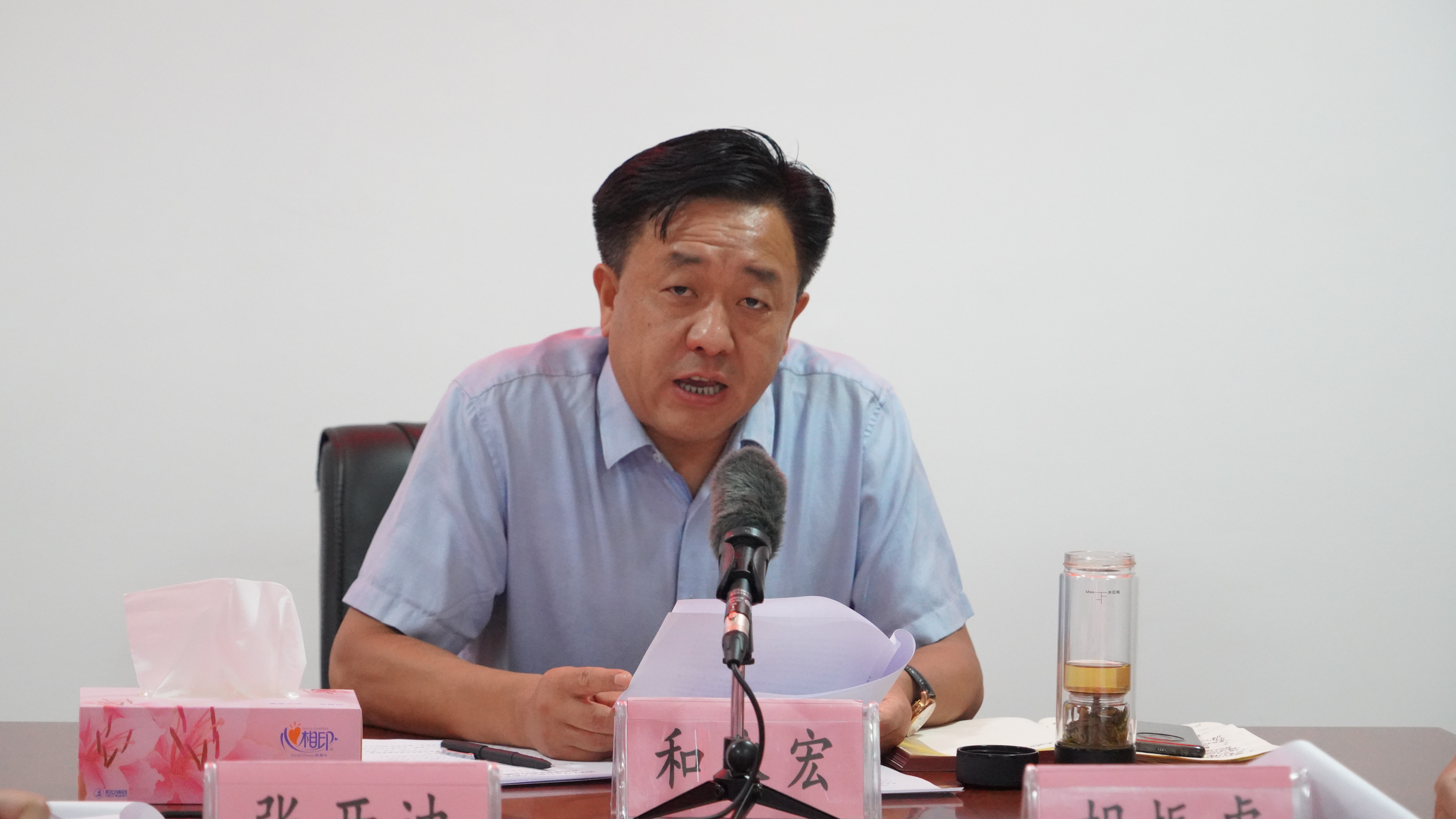 20220621-清华大学乡村振兴云南省永胜县教学站启动暨护眼灯捐赠仪式-云南永胜教学站拍摄-永胜县委书记和永宏致辞JPG 20220621-清华大学乡村振兴云南省永胜县教学站启动暨护眼灯捐赠仪式-云南永胜教学站拍摄-永胜县委书记和永宏致辞JPG