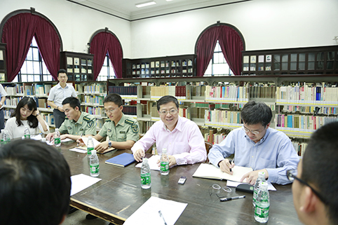 qiuyong.jpg
