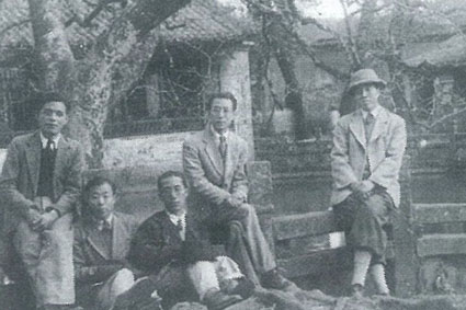 1。西南联大时同学合影2.jpg