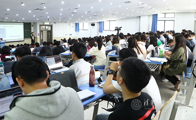 研究生积极分子学习班现场.jpg